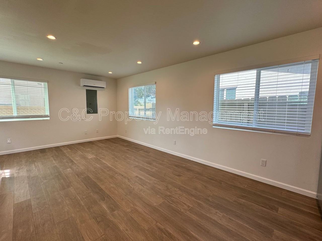 1268 Prospect St #B - Photo 5 of 8