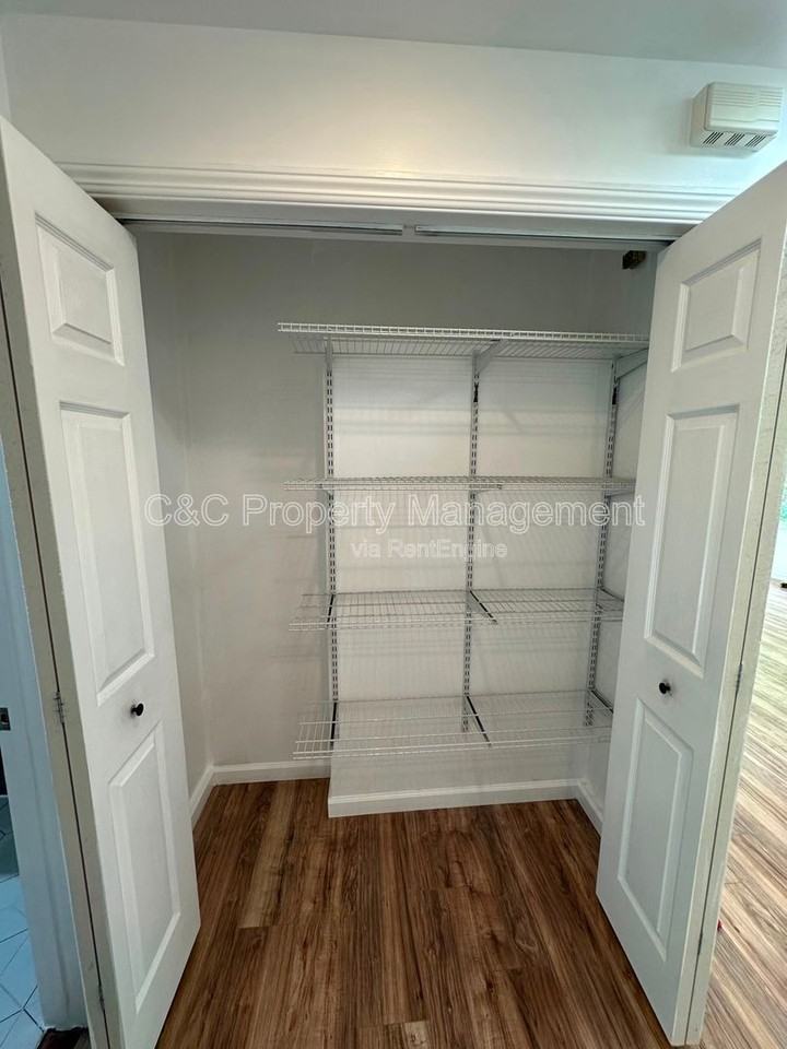 1784 Rex St - Photo 6 of 7