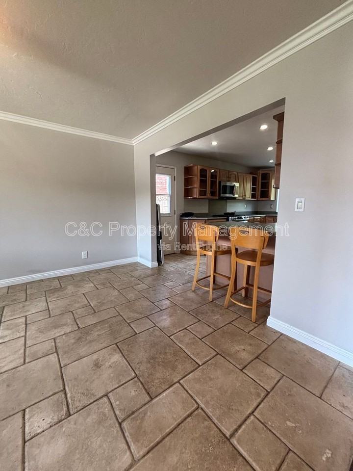 19010 Cliveden Ave - Photo 5 of 14