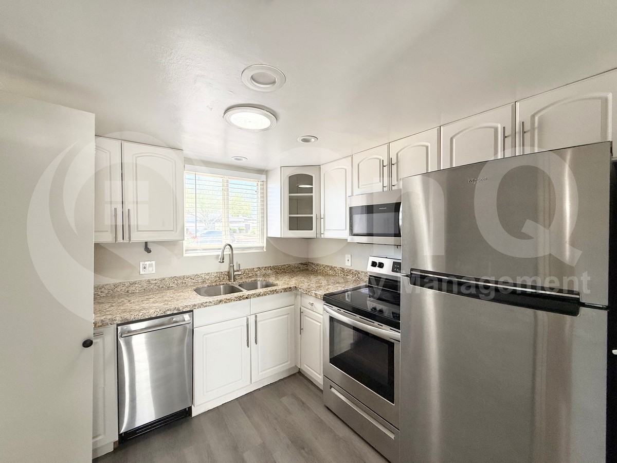 2415 N 71st St #A - Photo 3 of 15