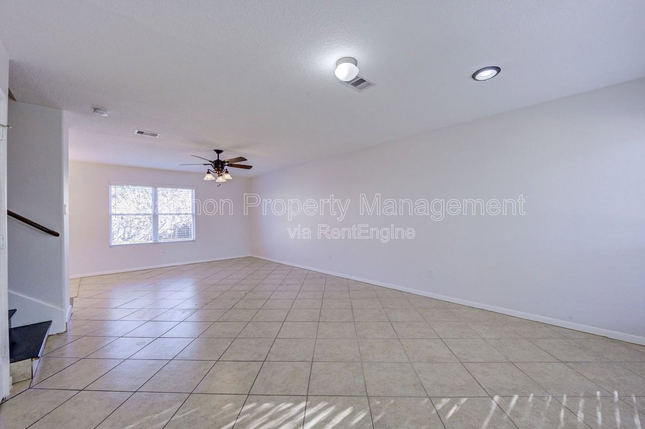 3118 Clipper Winds Way - Photo 6 of 23