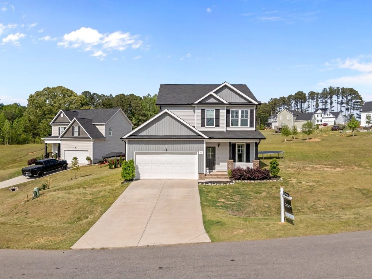 220 Brisbane Dr - Photo 2 of 28