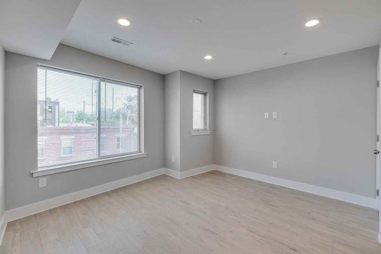 2522 Federal St #3 - Photo 6 of 30