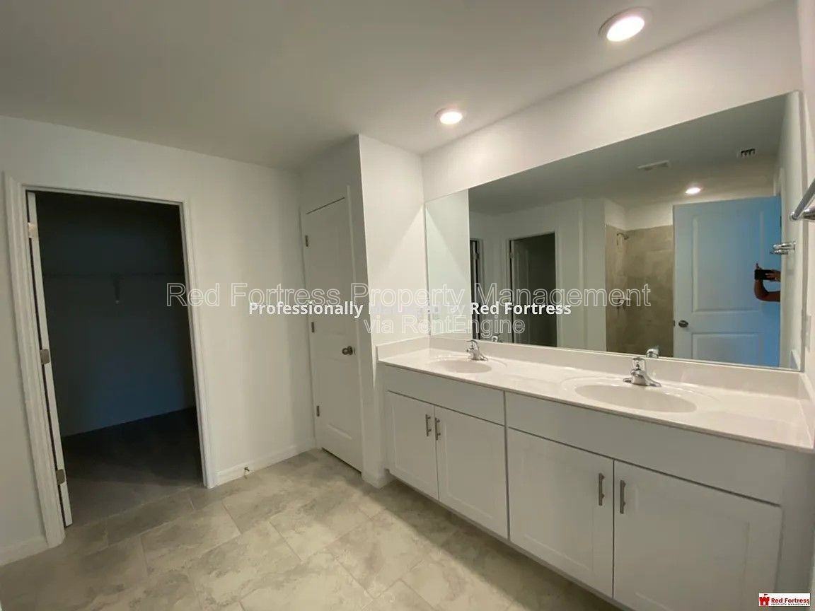 4215 Villa Rapallo Way - Photo 5 of 7