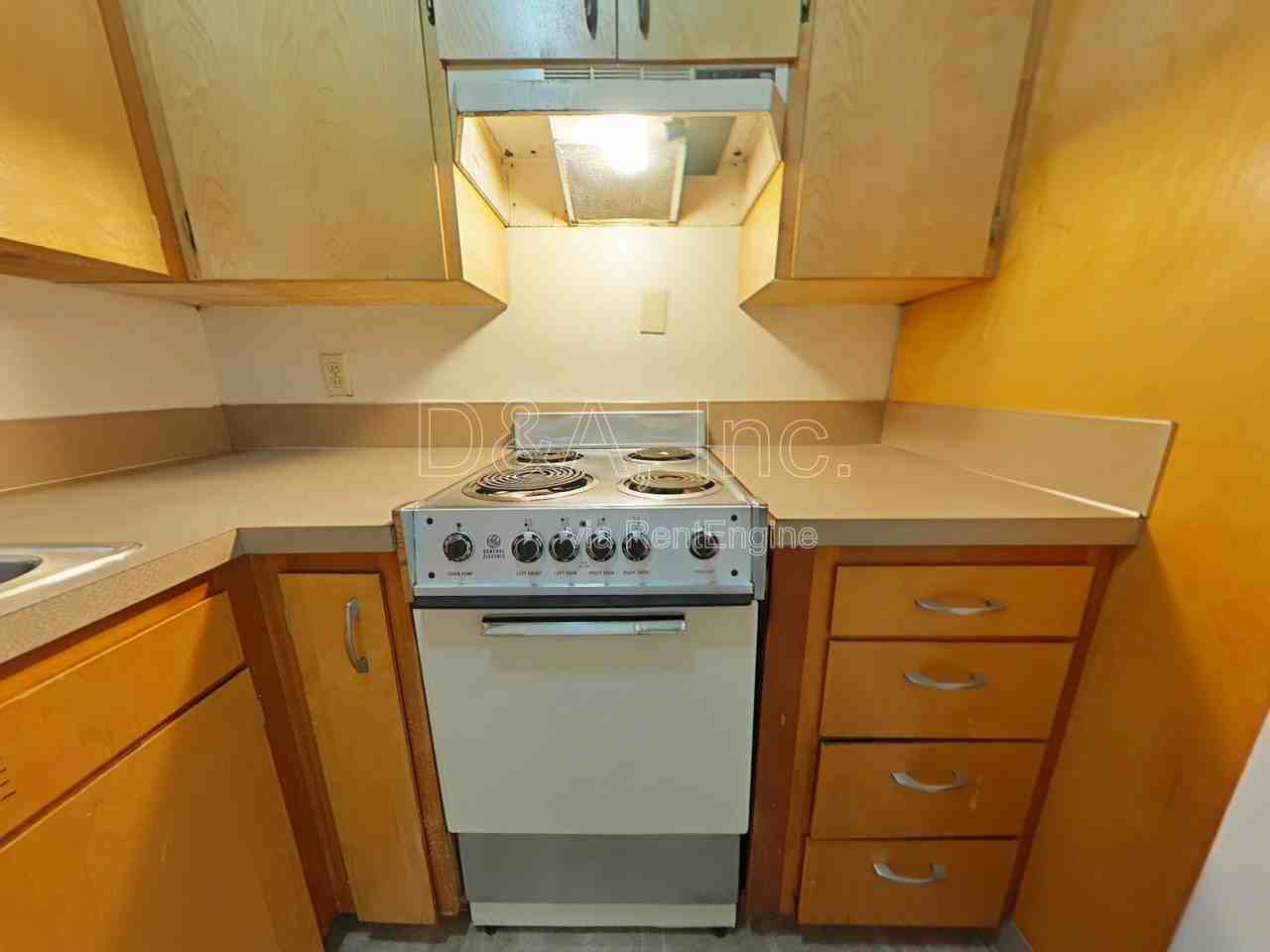 111 Nw 11th St #103 - Photo 4 of 12