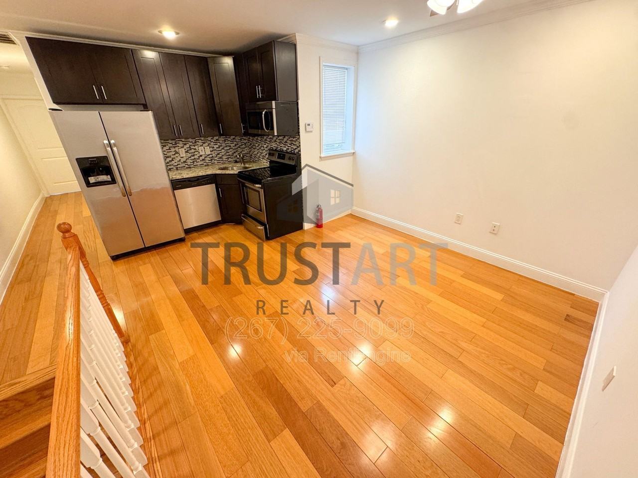 2329 S 15th St #2 - Photo 4 of 11