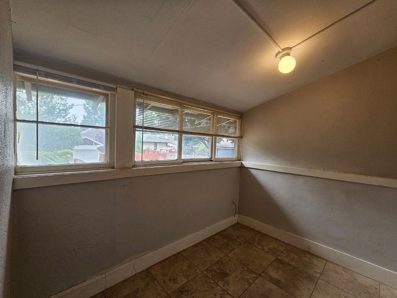 4288 Hooker St #1 - Photo 6 of 24
