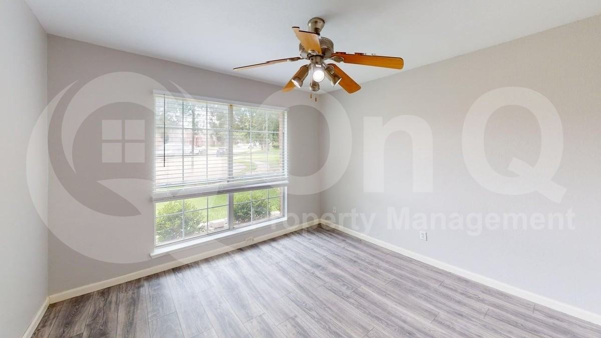 6501 Matson Dr - Photo 5 of 25