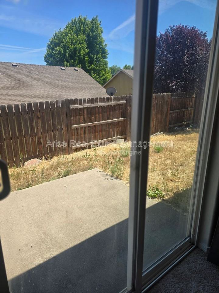 803 Se Kierra Pl - Photo 4 of 12