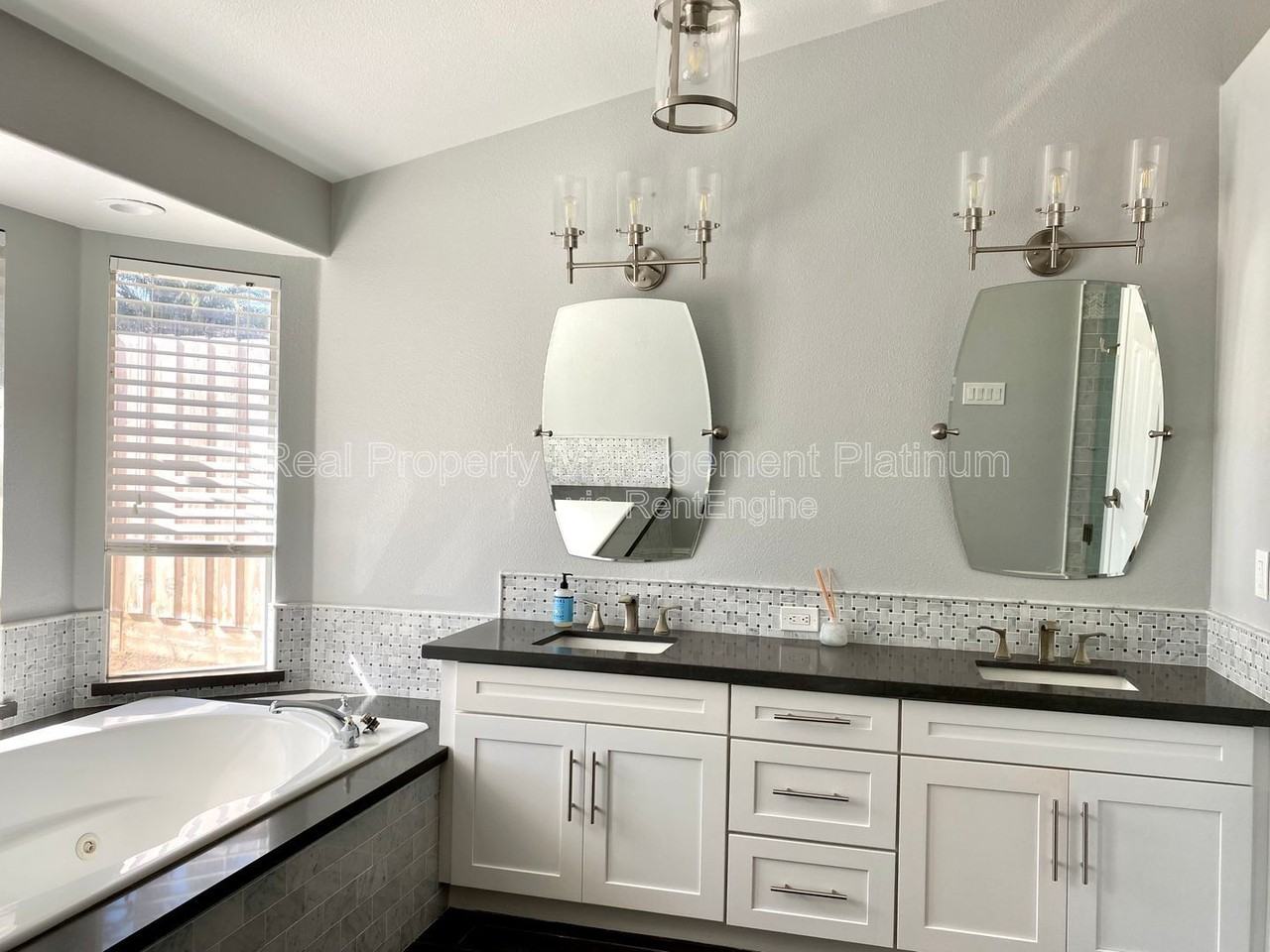 6509 N Vista Ave - Photo 5 of 19