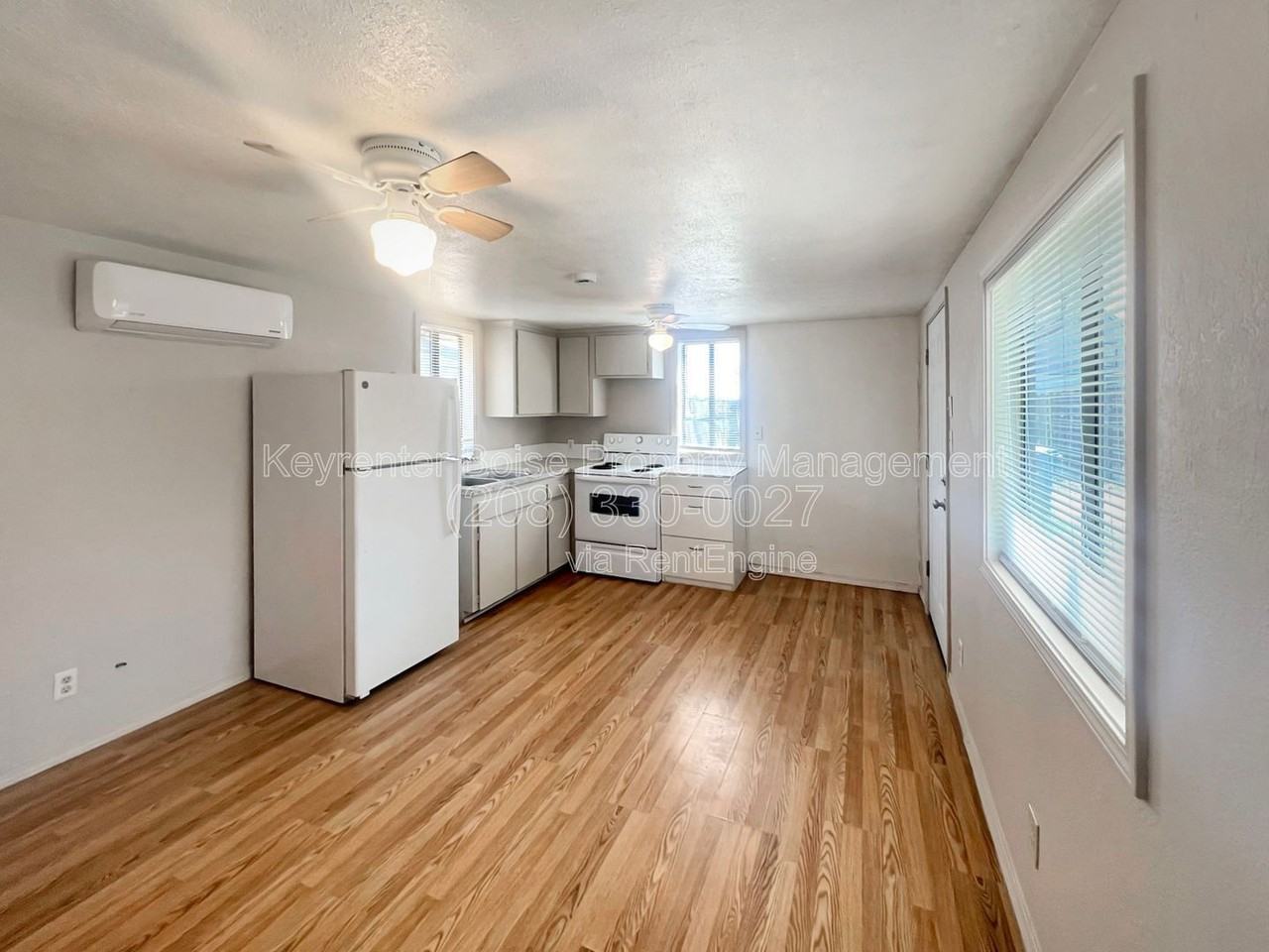 1819 Arthur St #C - Photo 2 of 9