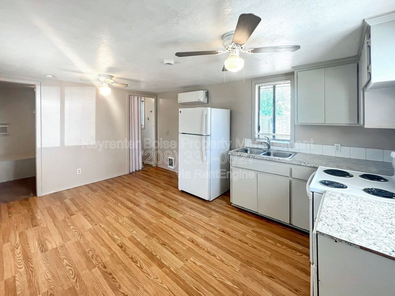 1819 Arthur St #C - Photo 4 of 9