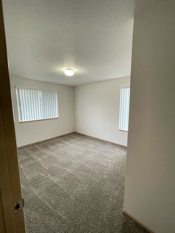 Parkmeadow Apartments - Photo 7 of 28