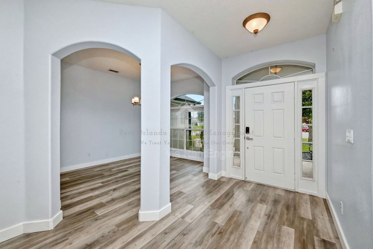 15601 Grays Harbor Way - Photo 6 of 50