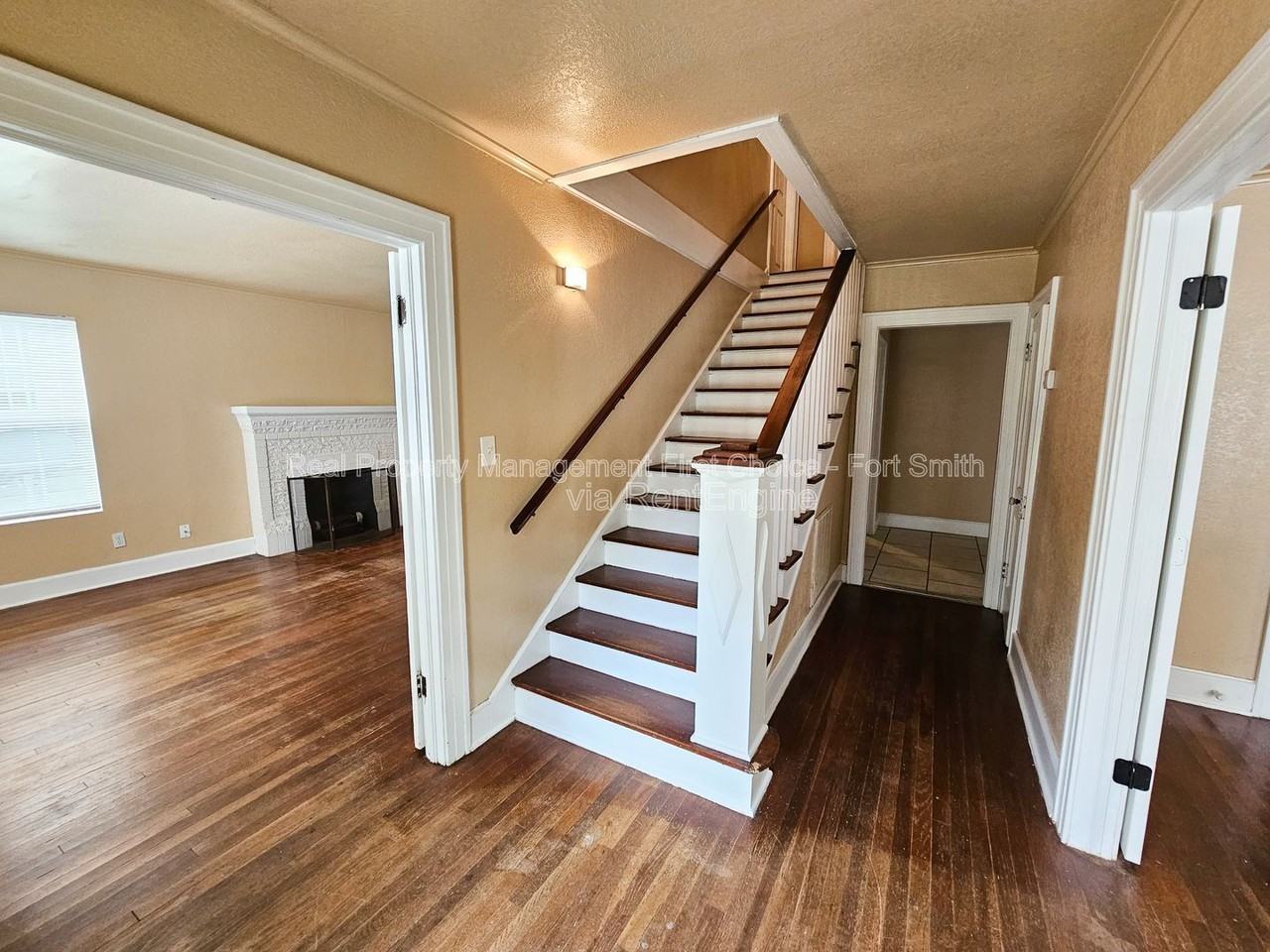 1008 S 23rd St - Photo 2 of 22
