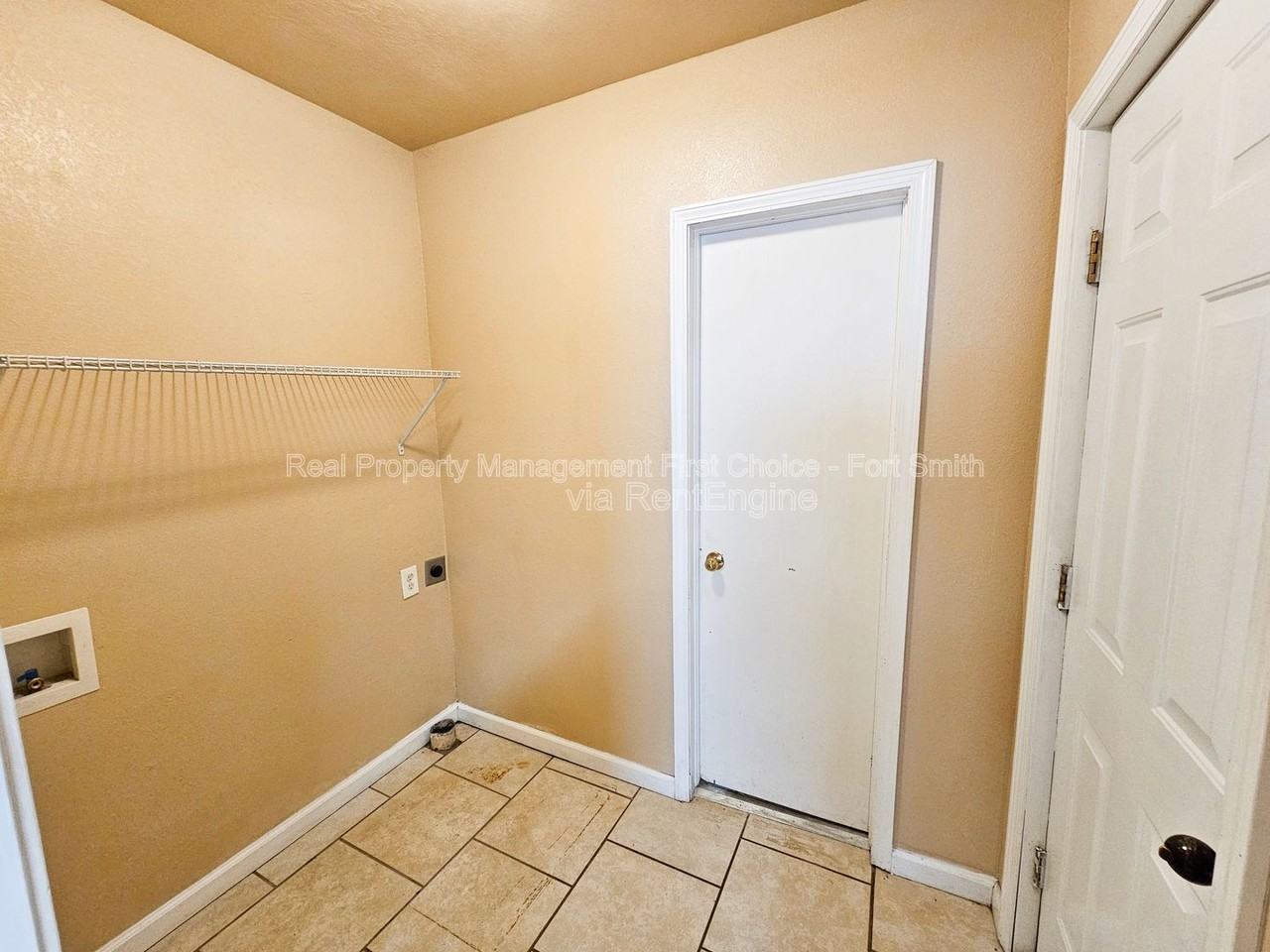 1008 S 23rd St - Photo 6 of 22