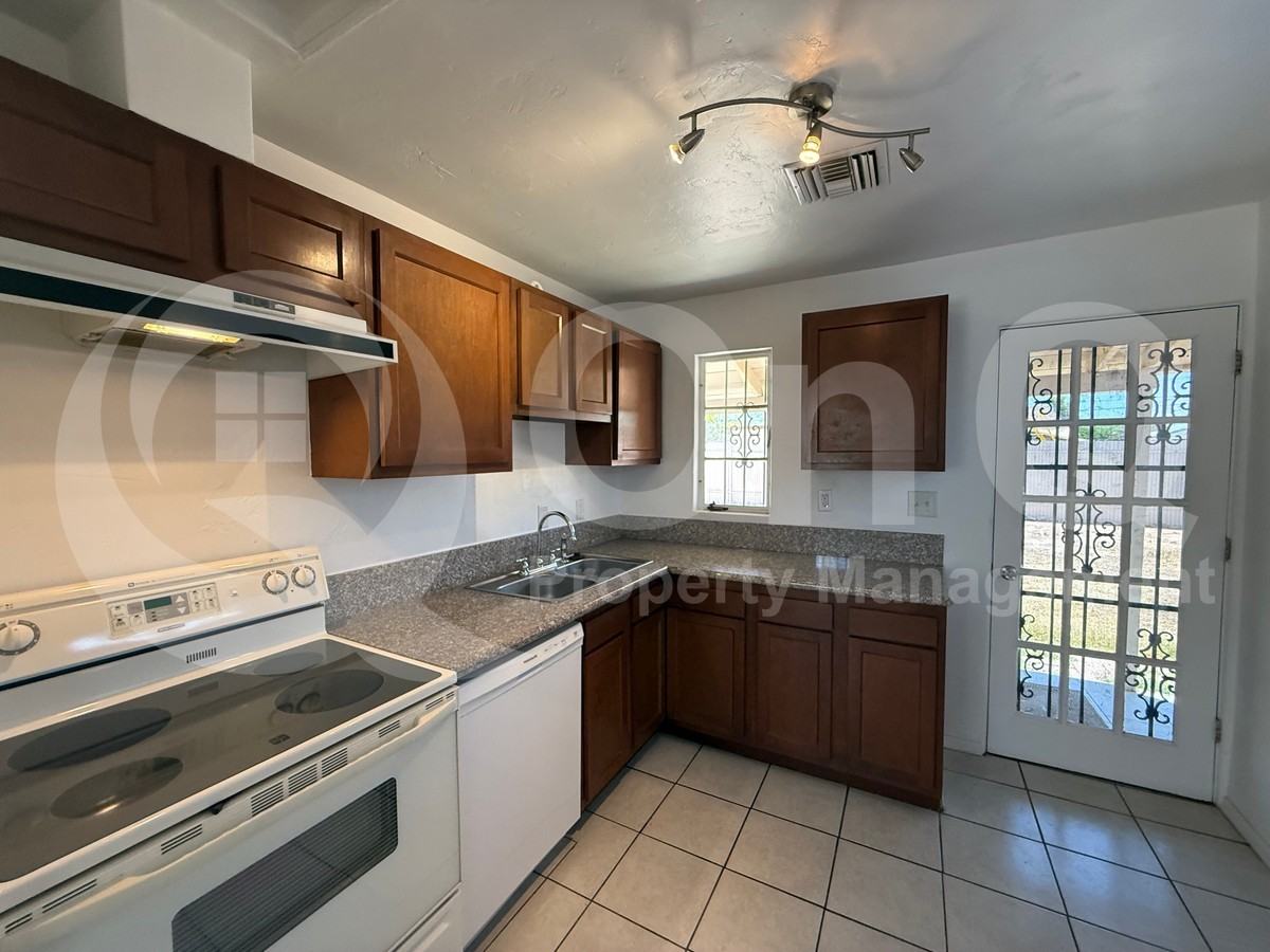4602 E Calle Corta - Photo 7 of 17