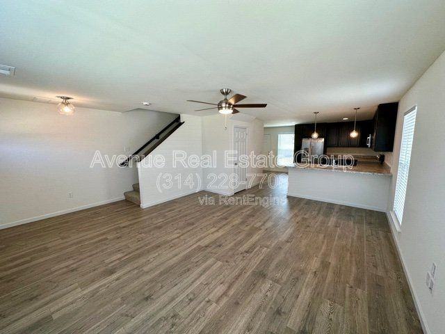 5571 Walden Ridge Dr - Photo 2 of 15