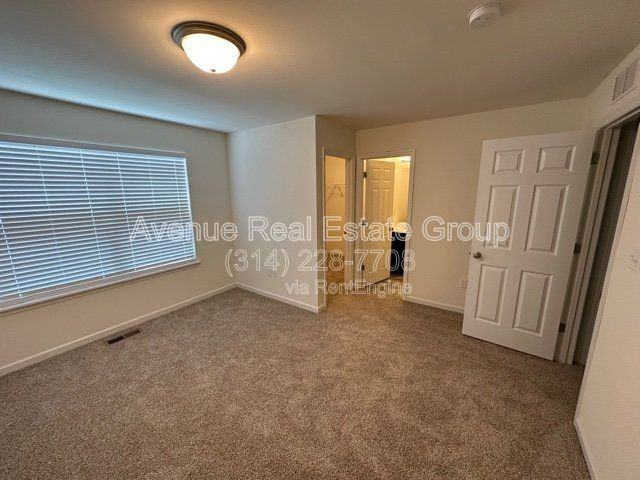 5571 Walden Ridge Dr - Photo 4 of 15