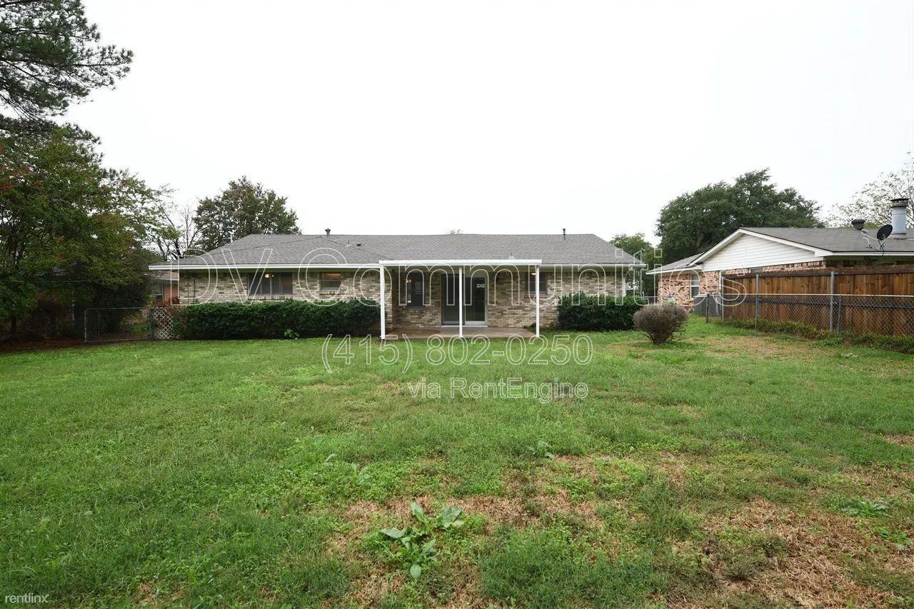 1607 Anthony St - Photo 2 of 26