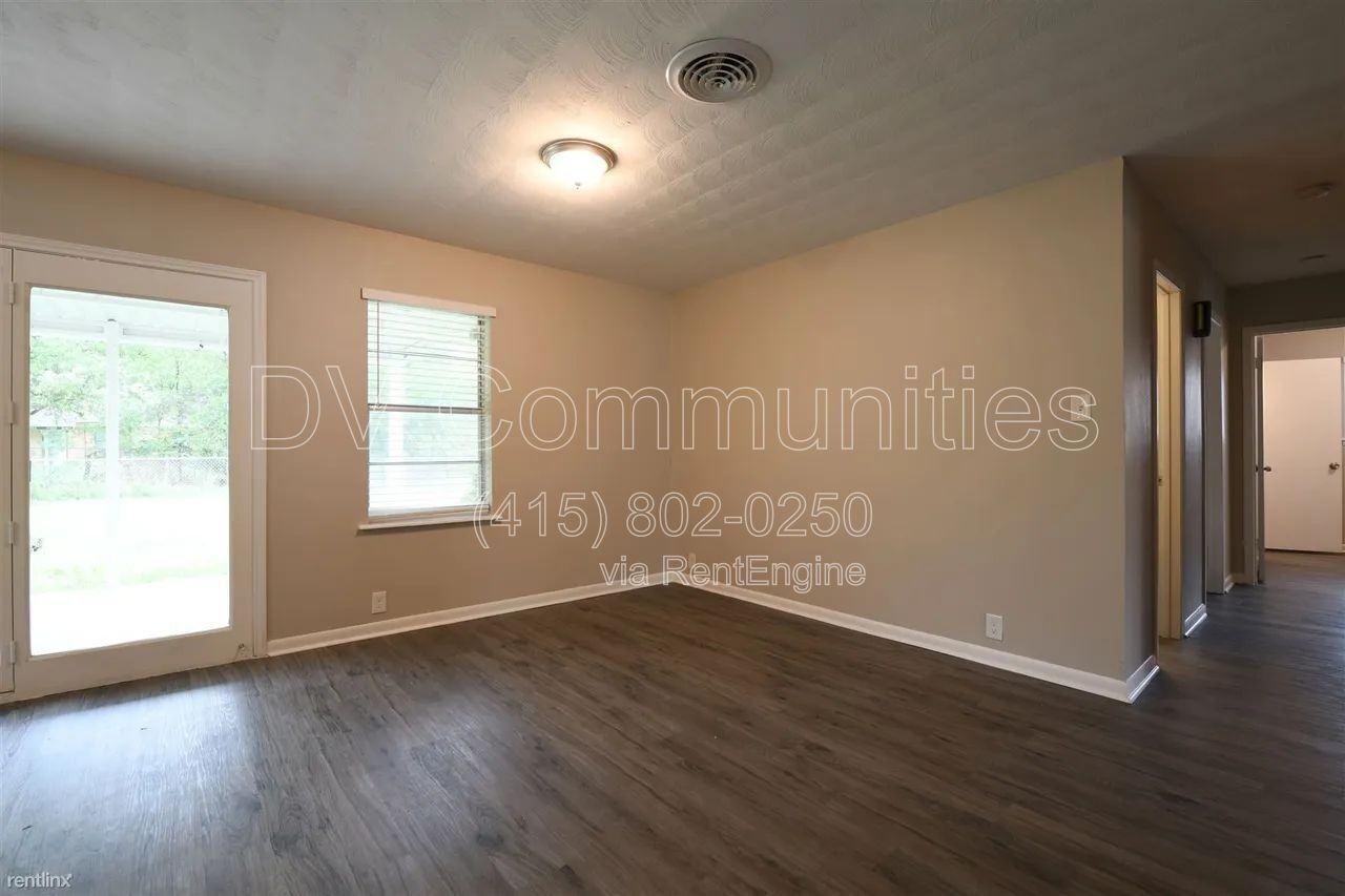 1607 Anthony St - Photo 6 of 26
