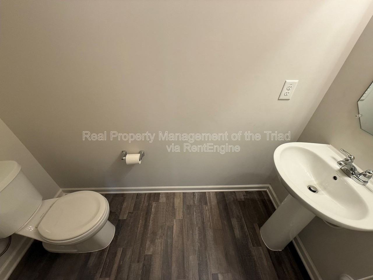 3811 Bellingham Ct - Photo 6 of 19