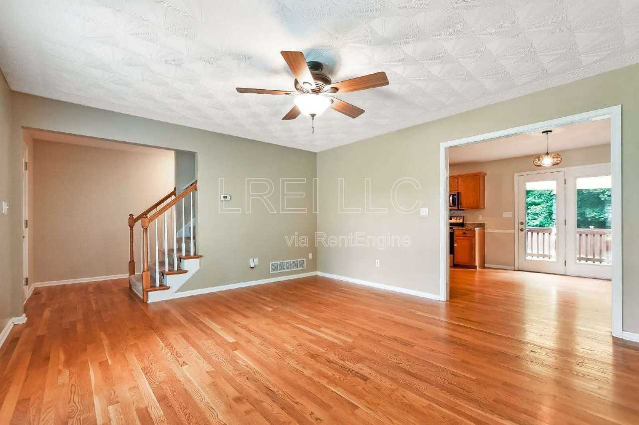 6202 Aroxie Ct - Photo 2 of 18