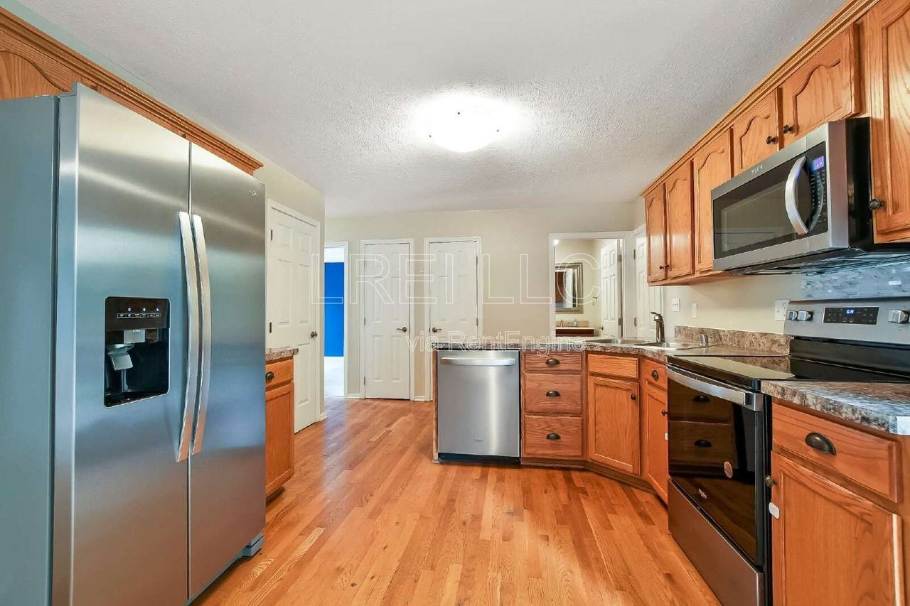 6202 Aroxie Ct - Photo 5 of 18