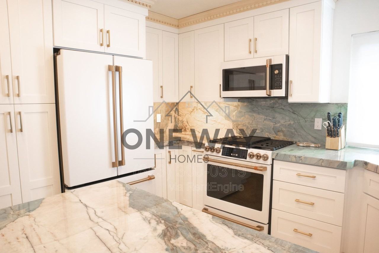 10086 E San Salvador Dr - Photo 4 of 23