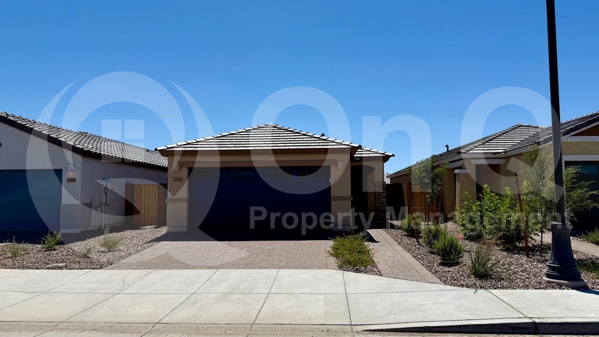 17408 N Del Mar Ave - Photo 2 of 20