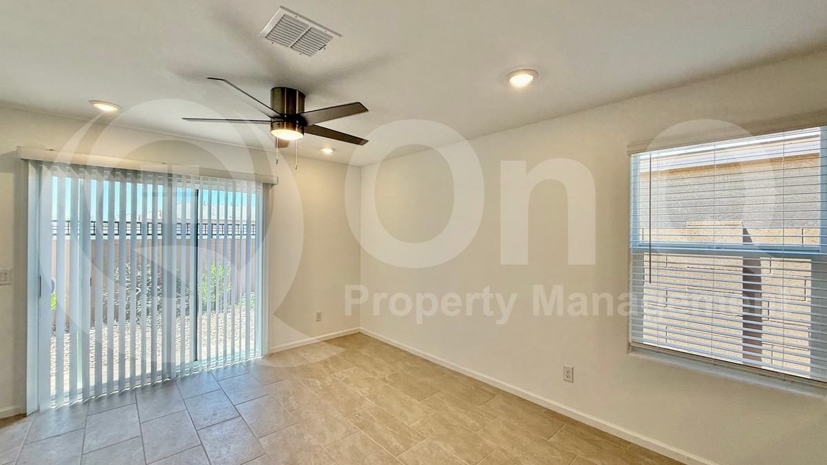 17408 N Del Mar Ave - Photo 4 of 20