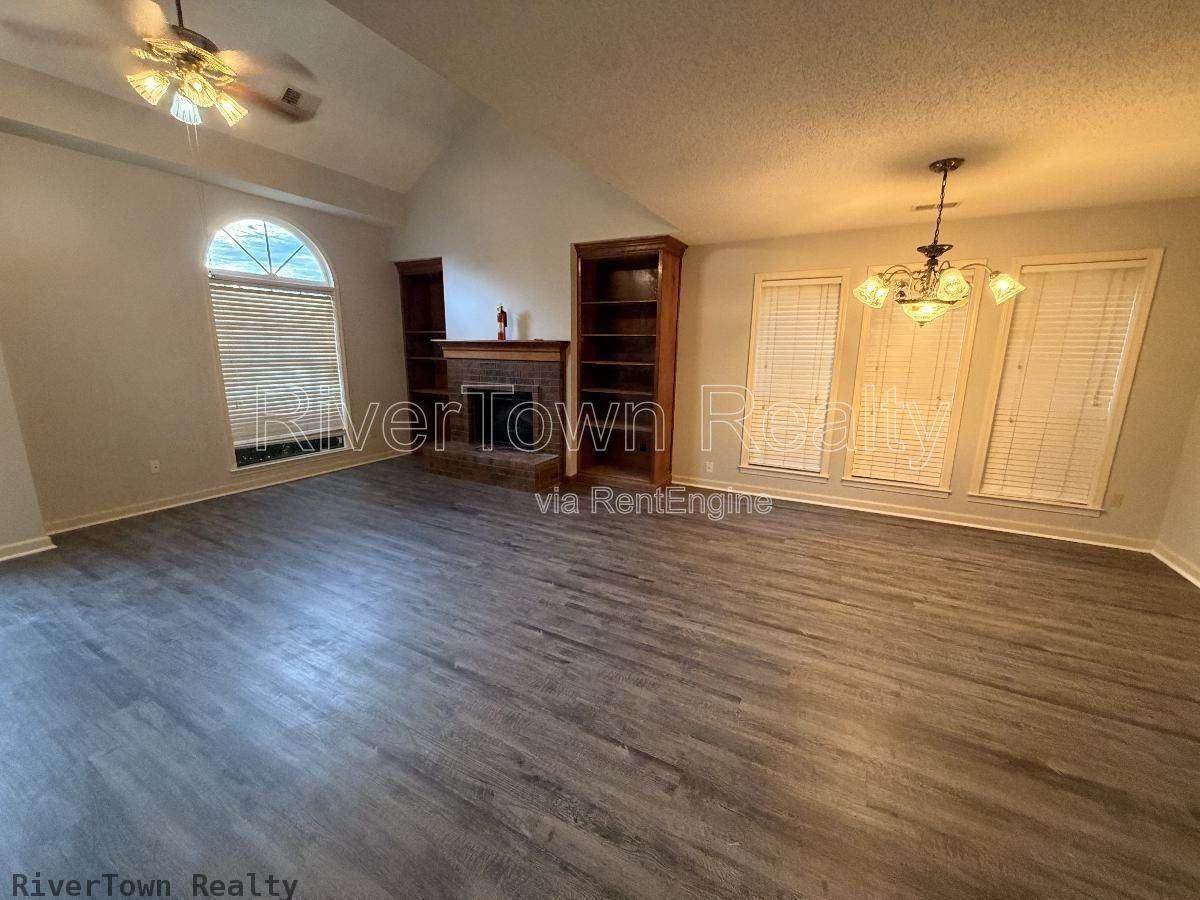 1648 Beaver Trail Dr - Photo 3 of 19