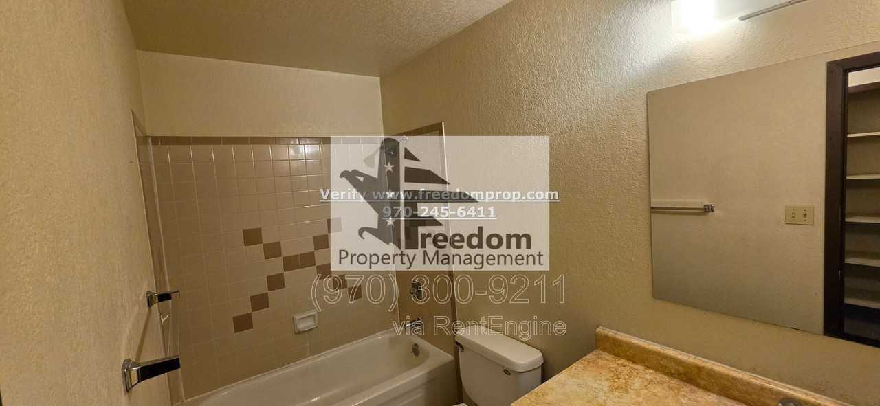 1281 Bookcliff Ave #8 - Photo 4 of 8