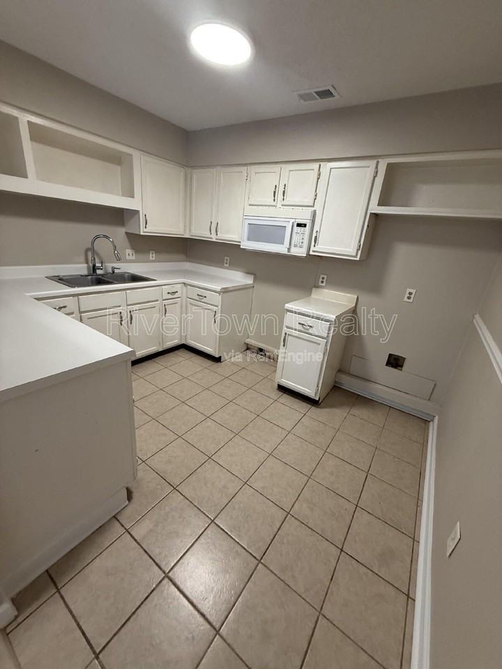 1620 Beaver Trail Dr - Photo 3 of 20