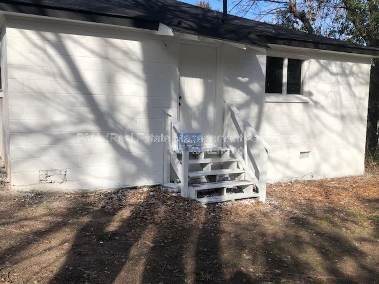 612 N 9th St - Photo 2 of 7