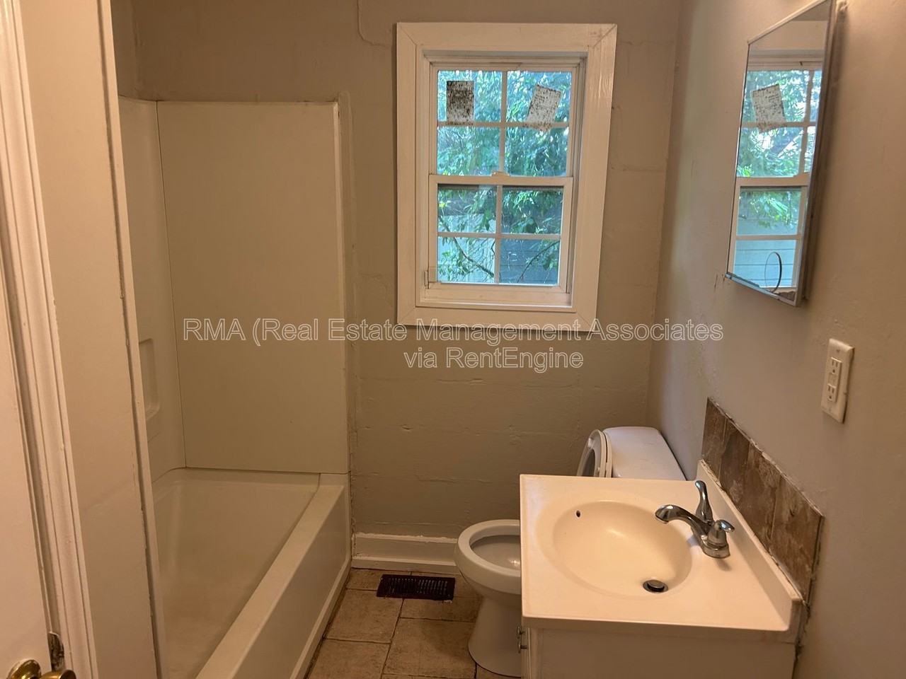 612 N 9th St - Photo 7 of 7