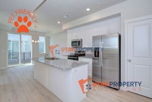 1146 S Redwood Rd #H806 - Photo 1 of 1