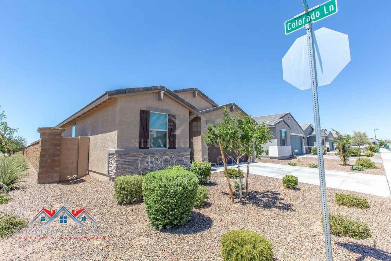 2898 E Kim Dr - Photo 3 of 40