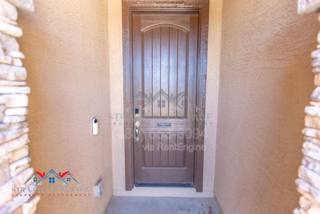 2898 E Kim Dr - Photo 4 of 40
