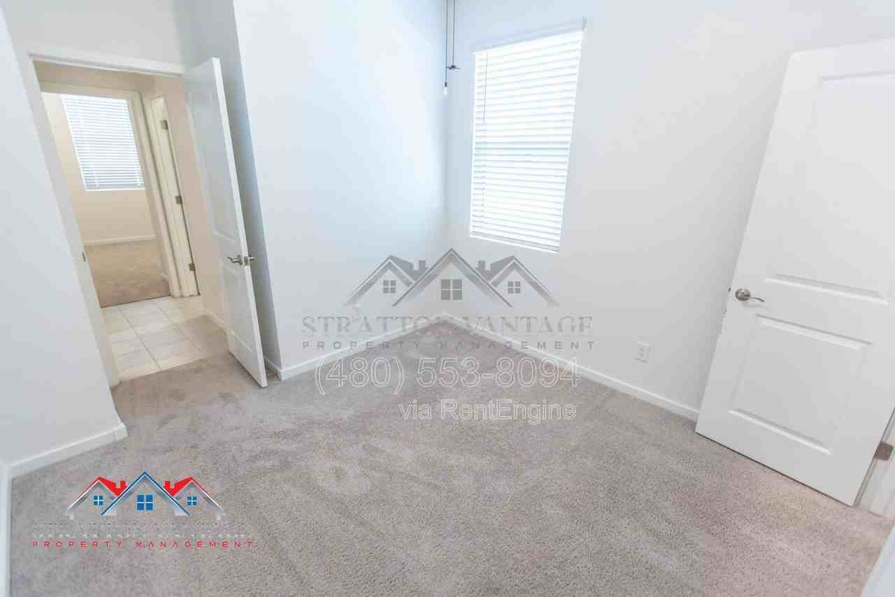 2898 E Kim Dr - Photo 6 of 40
