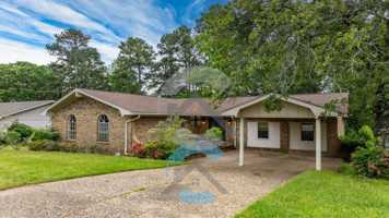 featured image of 12533 Rivercrest Dr