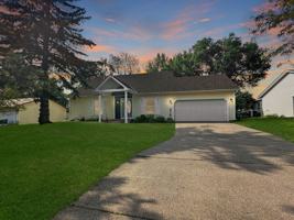 featured image of 2814 Woodridge Ln