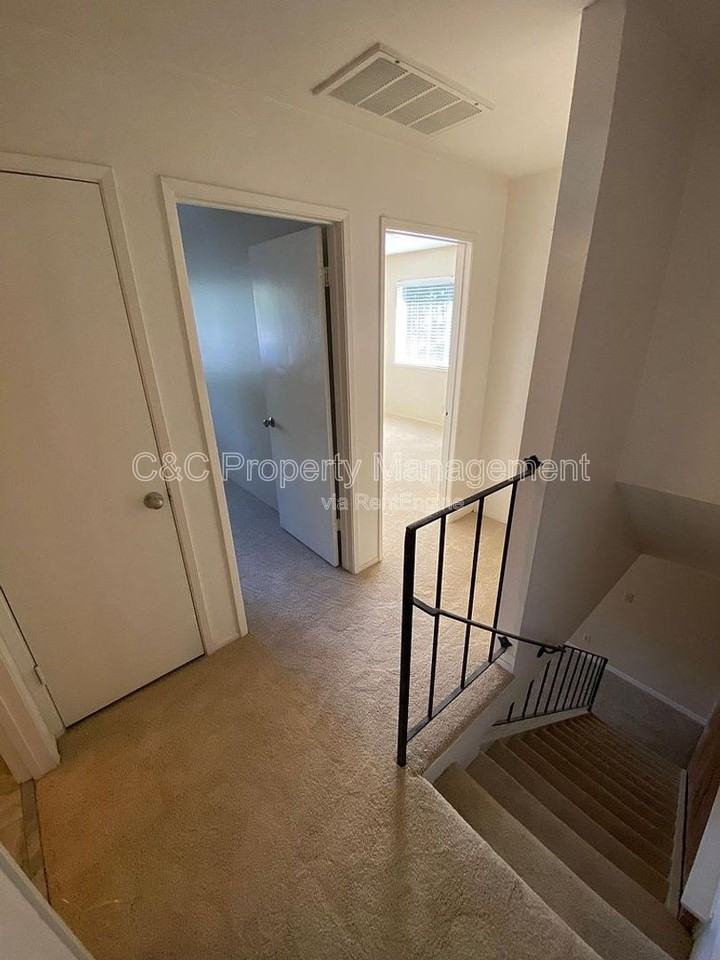 1864 Roca Ct - Photo 7 of 11