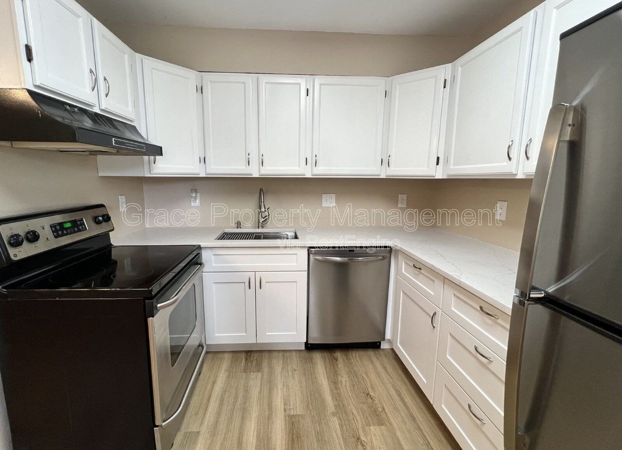 11560 Community Center Dr #77 - Photo 7 of 18