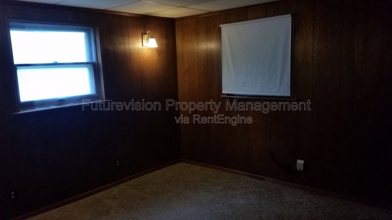 3710 Kovarik Ln - Photo 7 of 24