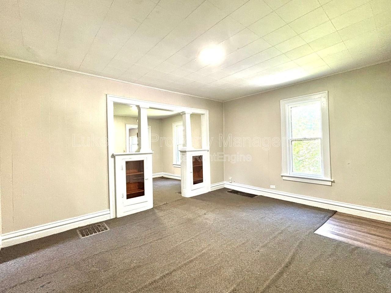 1011 N Church St #A - Photo 3 of 8