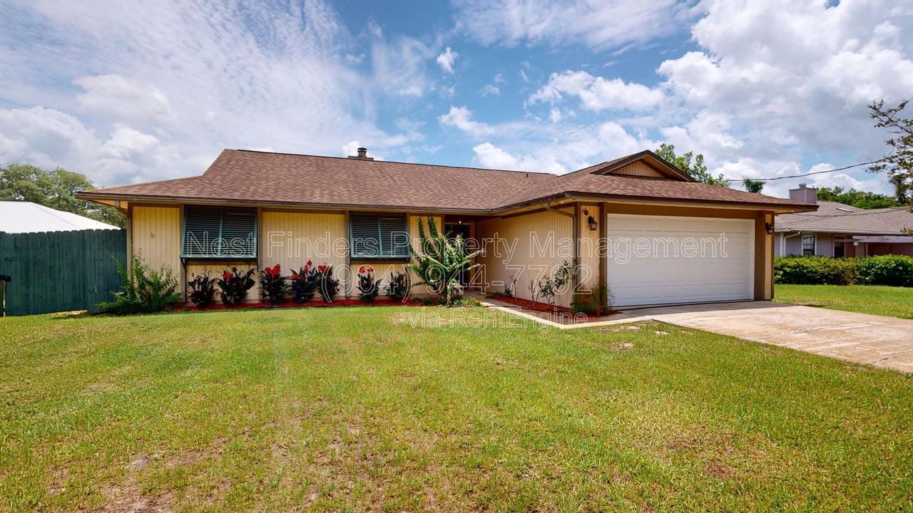 111 Lobelia Rd