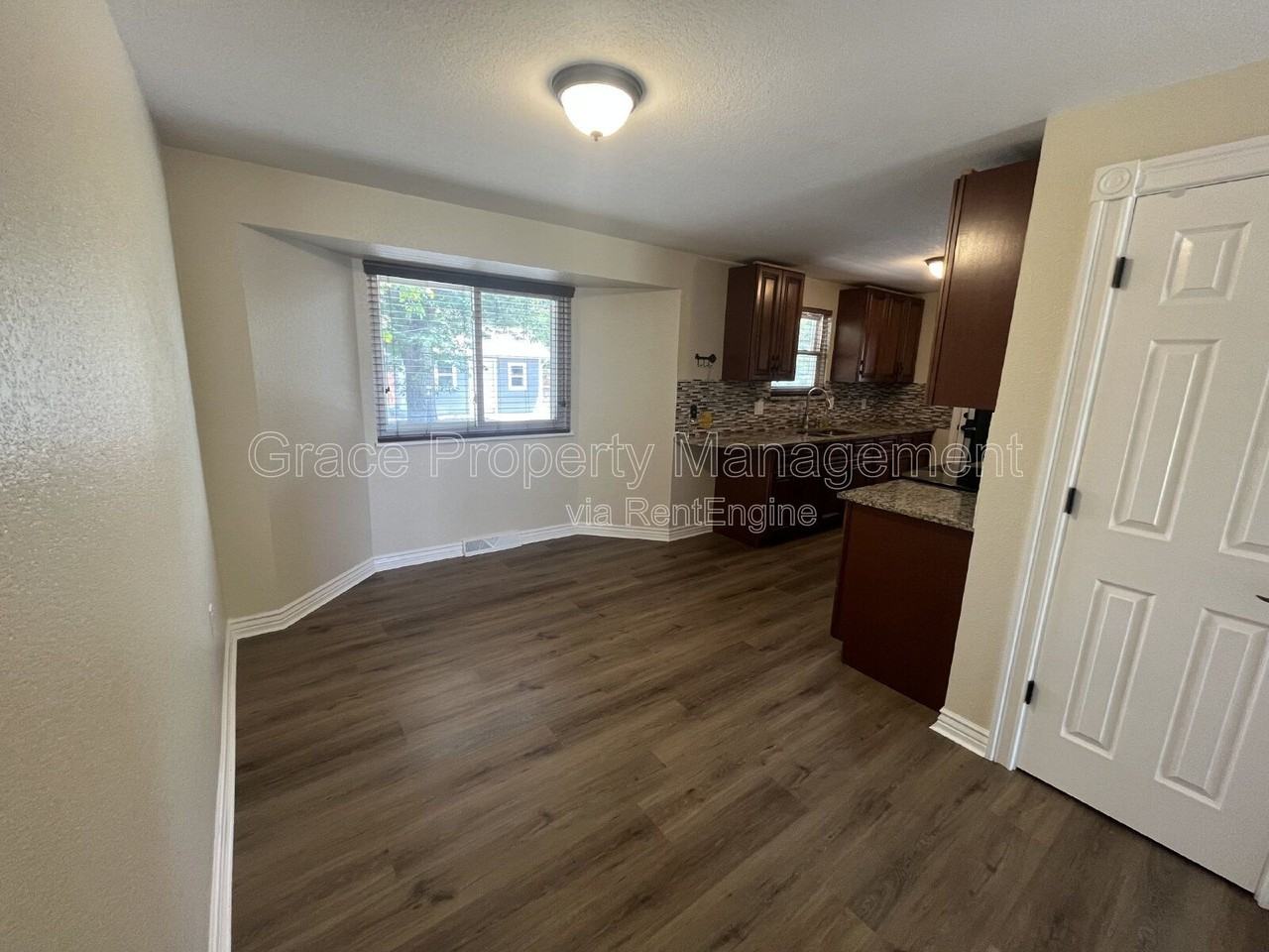 830 S 7th Ave - Photo 5 of 21