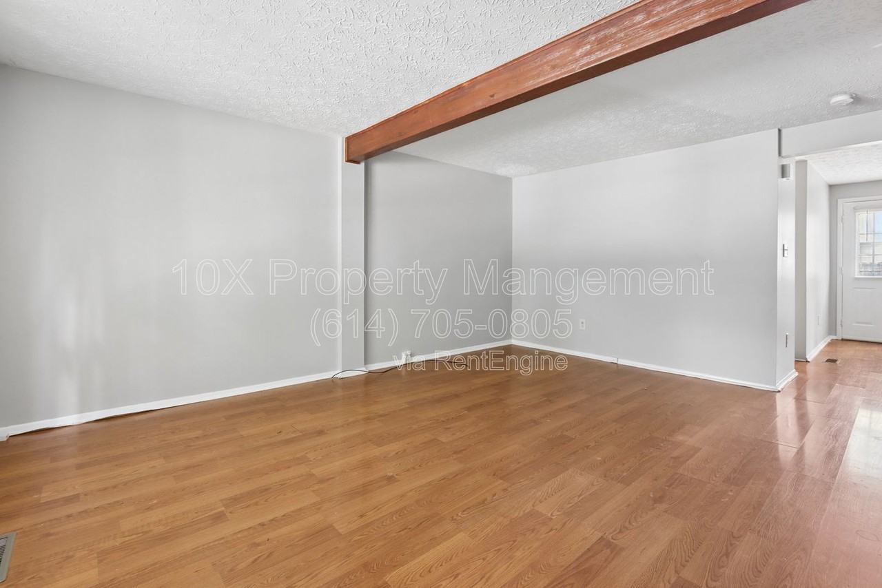 3850 Julia Ct - Photo 3 of 19