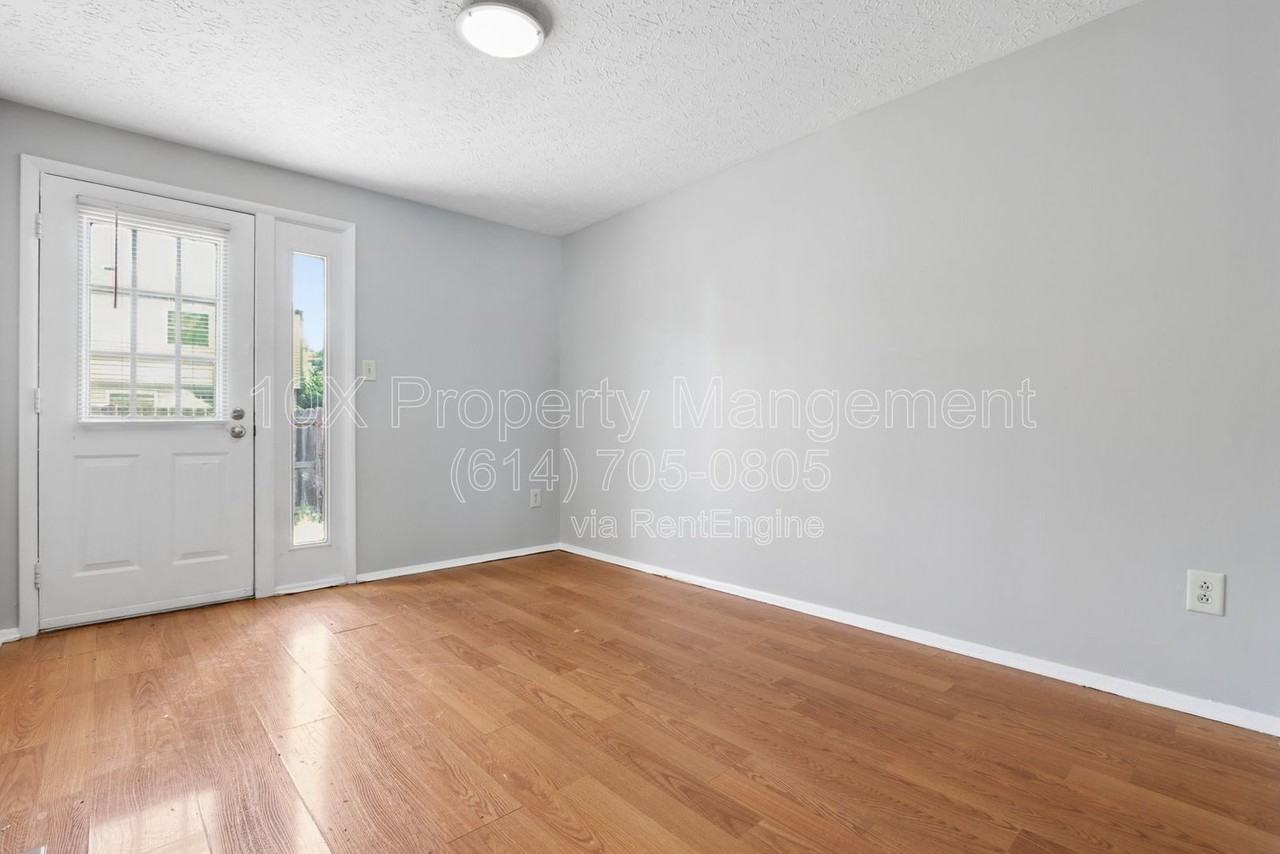 3850 Julia Ct - Photo 5 of 19